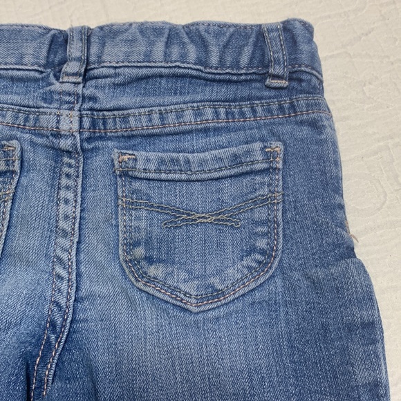 3T (6/$20) Stretch-Denim Jean Shorts by Gap - Picture 10 of 14
